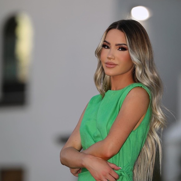 🌷 Meet your seller 🌷 - Picture 4 of 16